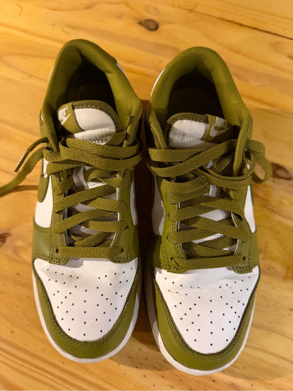 Nike men’s  Olive Green and White Low-Top Sneakers